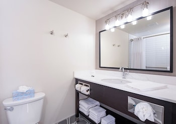 King Room (No Resort Fee)