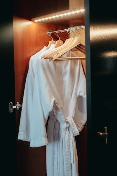 Twin Queen Room