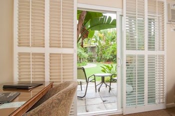 Standard Room, 1 King Bed, Lanai