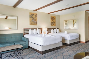 Junior Suite, 2 Queen Beds, Park View