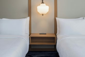 Studio, Multiple Beds