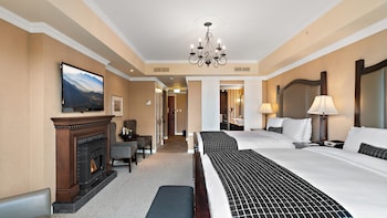 Guest Room, Partial Ocean View, Double Queen