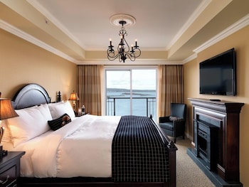 One Bedroom Suite, Ocean-Residential View, King