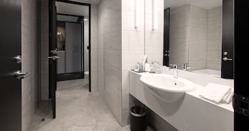 Premium Family Suite (incl Sky Tower Family Pass)
