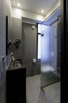 Economy Double Room (Single Use)