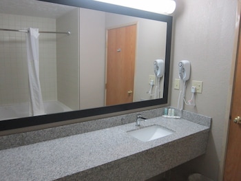Standard Room, 1 King Bed (2nd Floor)