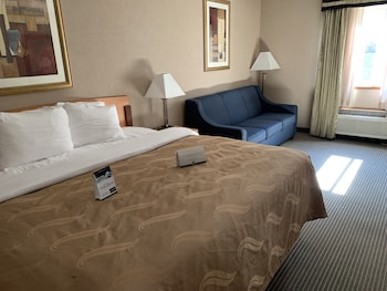 Standard Room, 1 King Bed (2nd Floor)