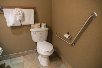 Standard Room, 2 Queen Beds, Mobility Accessible