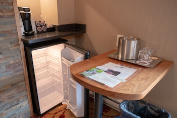 Mountain View King Suite