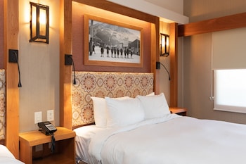 Superior Room, 2 Queen Beds, Balcony