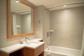 Mountain View King Suite, Balcony
