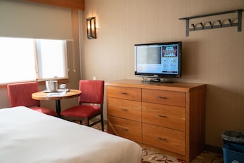 Superior Room 2 Queens