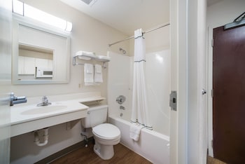 Studio, 1 Queen Bed, Non Smoking