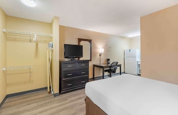 Studio, 1 Queen Bed, Accessible, Non Smoking