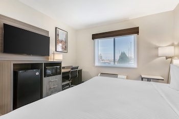 Standard Room, 1 King Bed, Accessible, Non Smoking
