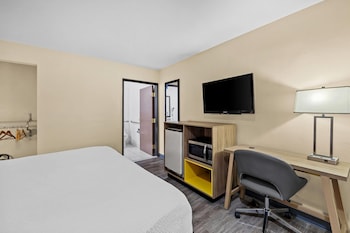 Room, 1 King Bed, Accessible, Non Smoking