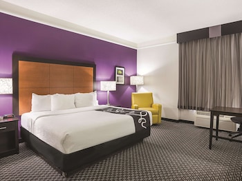 Deluxe Room, 1 King Bed, Non Smoking