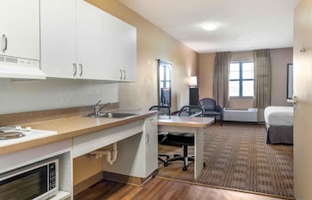 Studio, 1 Queen Bed, Accessible, Non Smoking