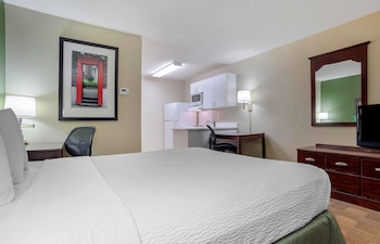Studio, 1 Queen Bed, Non Smoking