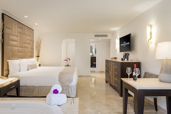 Superior Deluxe Ocean View with Balcony - Kids & Teens Stay Free