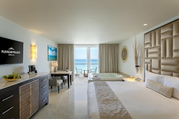 Two Bedroom Presidential Suite Ocean View - Kids & Teens Stay Free
