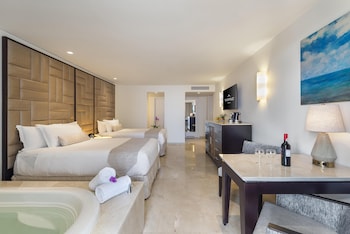 Superior Deluxe Partial Ocean View - Booking 4 nights, Get 2 nights at Punta Cana