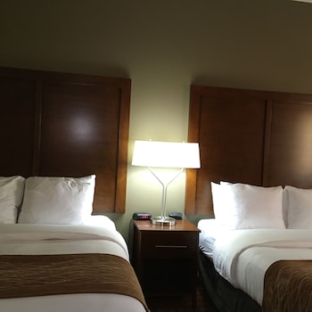Standard Room, 2 Queen Beds, Non Smoking