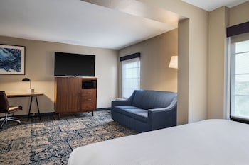 Deluxe Room, 1 King Bed with Sofa bed