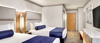 Elevate 2 Queens (Newly Renovated)