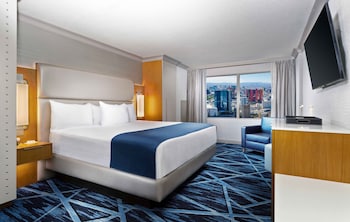 Newly Renovated Vegas Tower