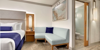 Elevate 1 King (Newly Renovated)