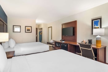 Standard Room, 2 Queen Beds, Non Smoking