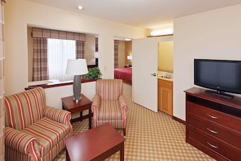 Suite, 1 King Bed, Non Smoking
