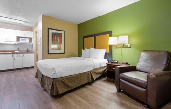 Studio, 1 Queen Bed, Non Smoking