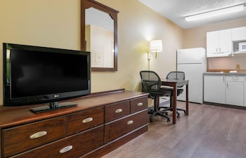 Studio, 1 Queen Bed, Non Smoking