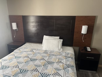 1 King Bed | Non-Smoking, Micfridge, Sofa-Bed