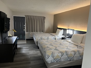 2 Queen Beds | Non-Smoking, Micfridge