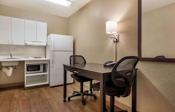 Studio, 1 Queen Bed, Accessible, Non Smoking