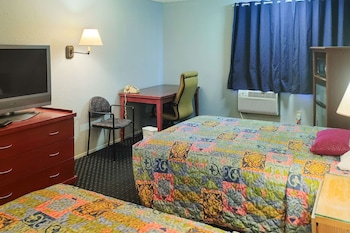 Standard Room, 2 Queen Beds, Non Smoking