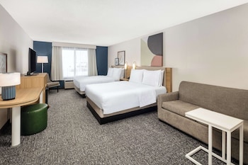 Room, Multiple Beds