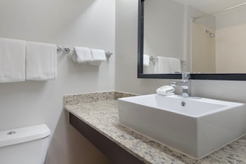 Deluxe Room, 2 Queen Beds, Non Smoking