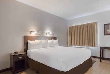 Suite, 1 King Bed, Non Smoking