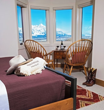 Condo, 2 Bedrooms
