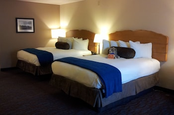 Room, 2 Queen Beds, Courtyard Area