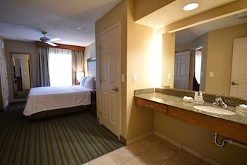 Suite, 1 King Bed, Accessible (Roll-in Shower)