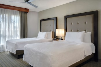 Suite, 2 Double Beds, Accessible, Bathtub