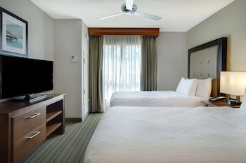 Suite, 2 Double Beds, Accessible, Bathtub