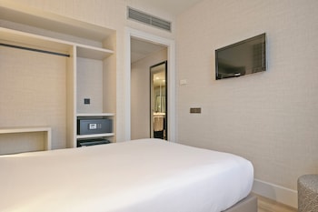 Room (Mini)