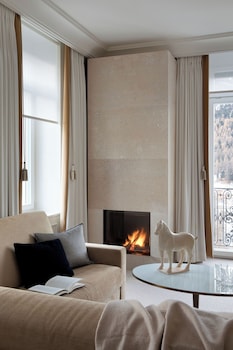 Fireplace Suite