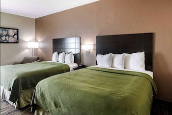 Room, 2 Queen Beds, Accessible, Non Smoking (Mobility,Tub w/Grab Bars)